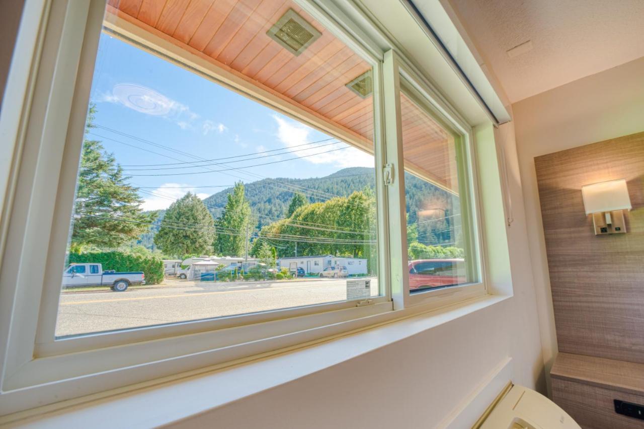 Harrison Grand Motel Harrison Hot Springs Dış mekan fotoğraf