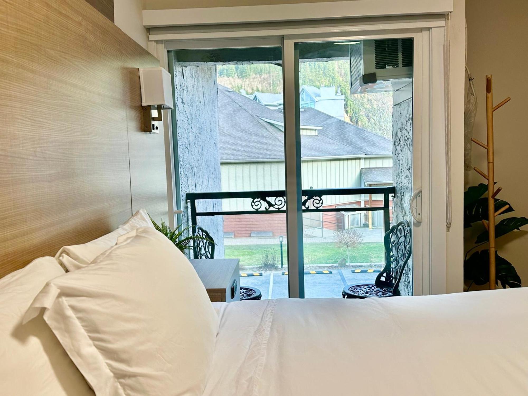 Harrison Grand Motel Harrison Hot Springs Dış mekan fotoğraf