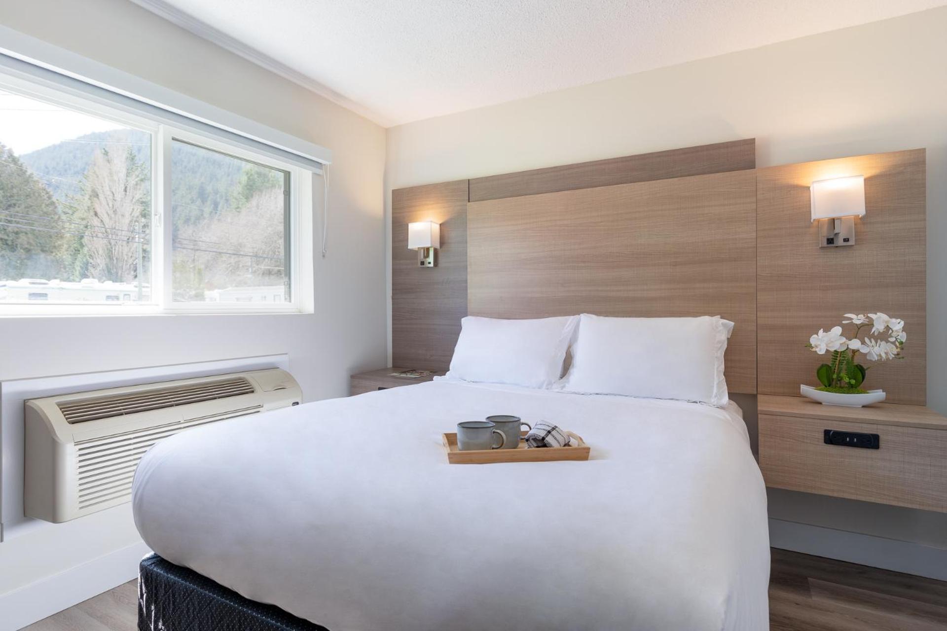 Harrison Grand Motel Harrison Hot Springs Dış mekan fotoğraf