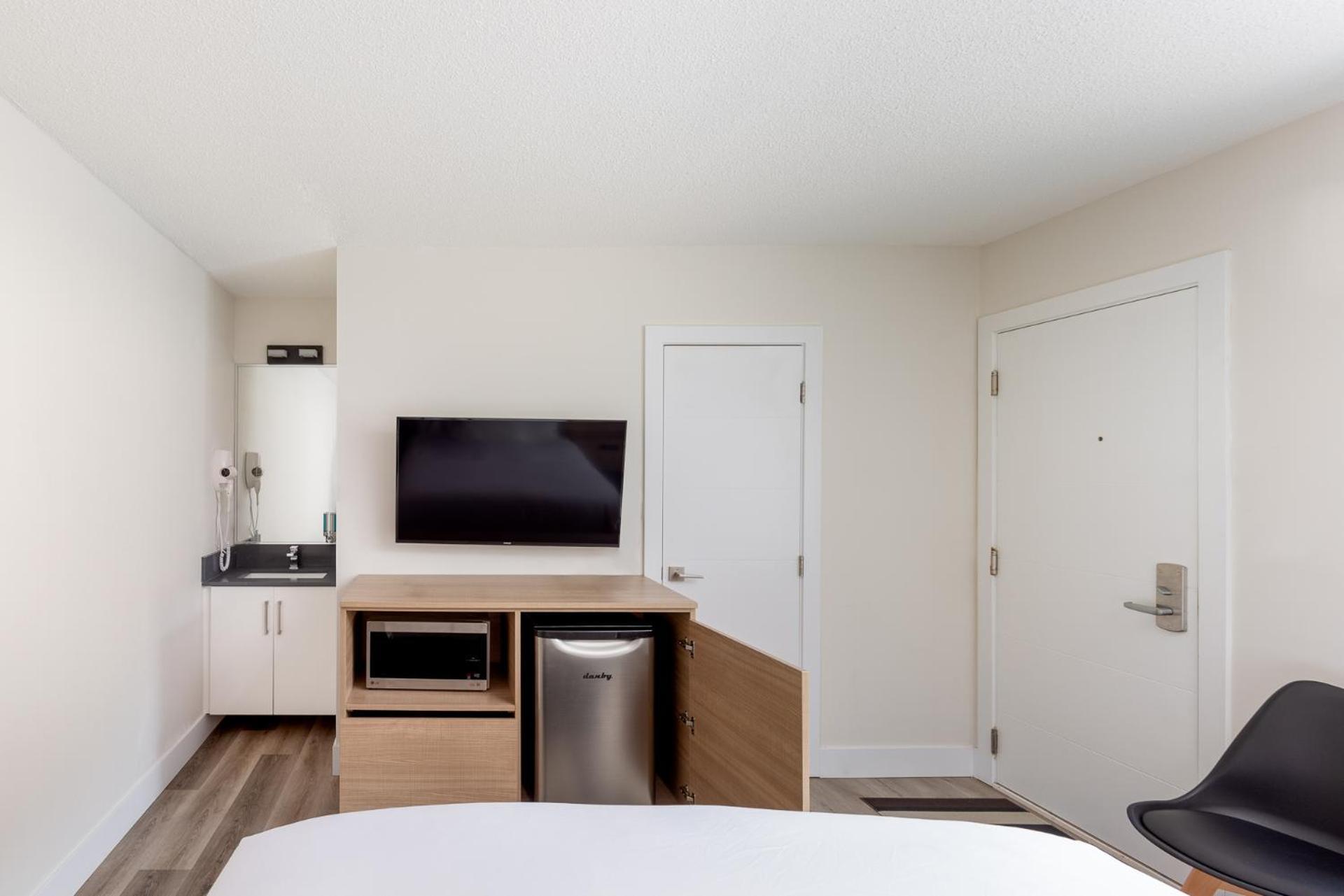 Harrison Grand Motel Harrison Hot Springs Dış mekan fotoğraf